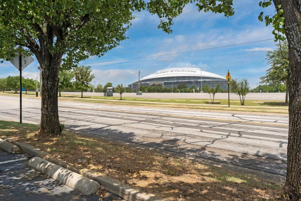 Family Friendly 2Bdrm-Walk To At&T/Cowboys Stadium Arlington Exterior photo