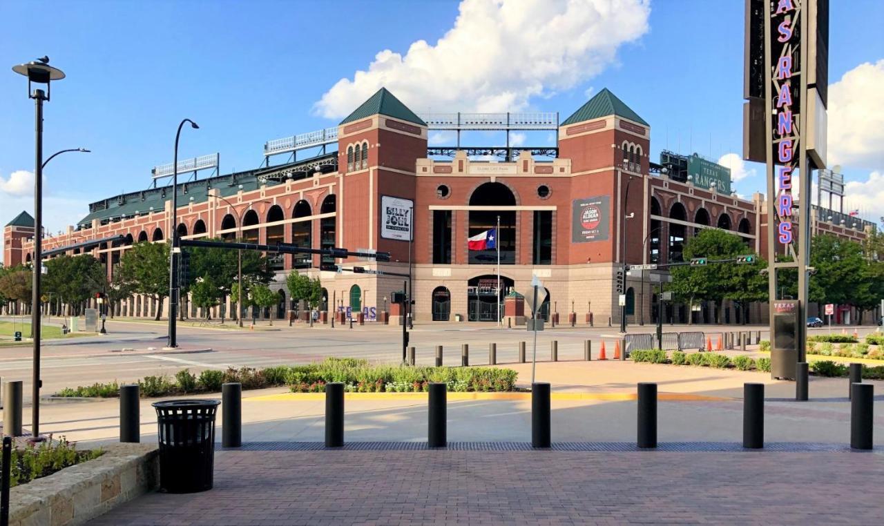 Family Friendly 2Bdrm-Walk To At&T/Cowboys Stadium Arlington Exterior photo